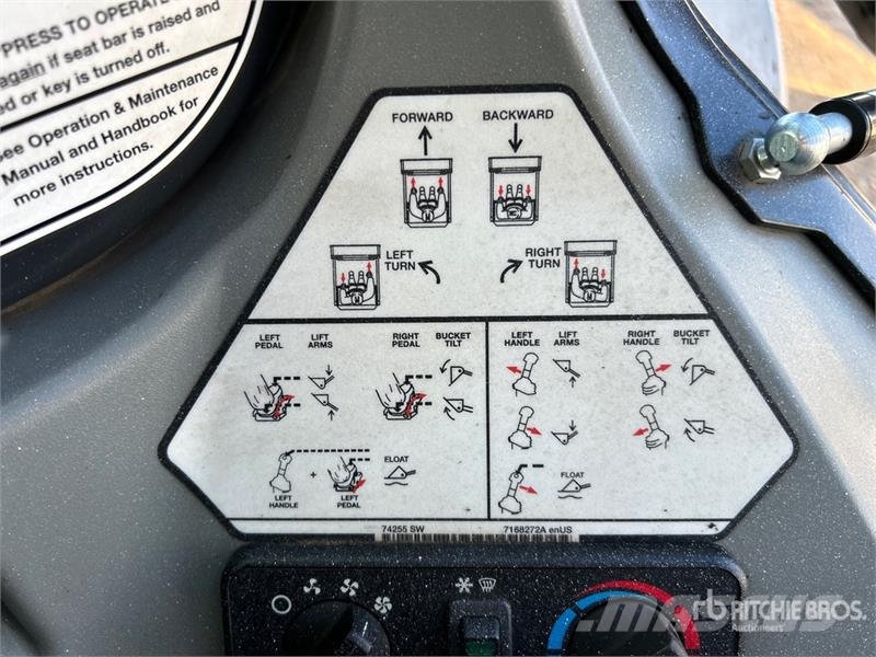 Bobcat S650 لوادر انزلاقية التوجيه