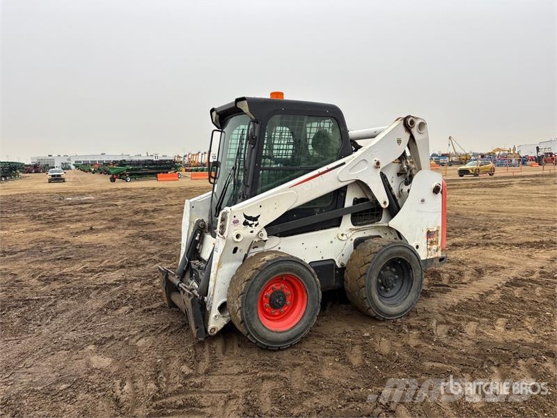 Bobcat S650 Міні-навантажувачі