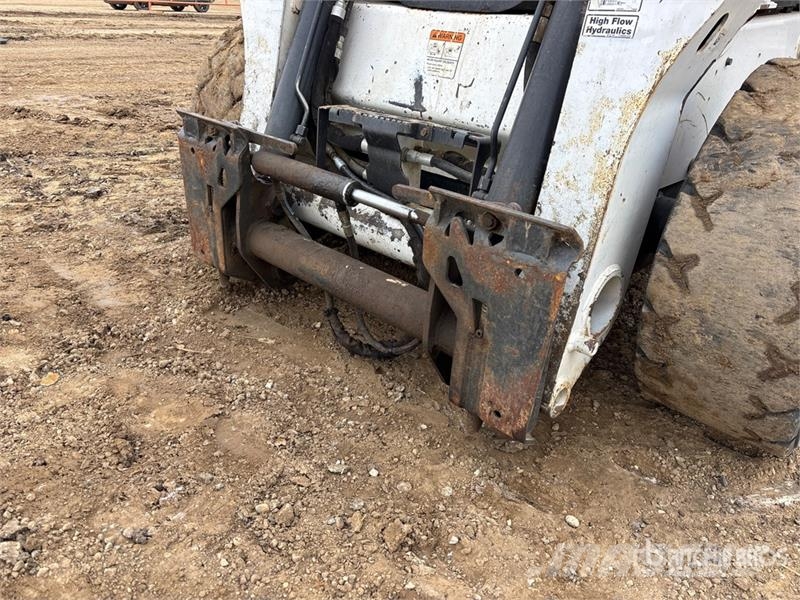 Bobcat S650 Міні-навантажувачі