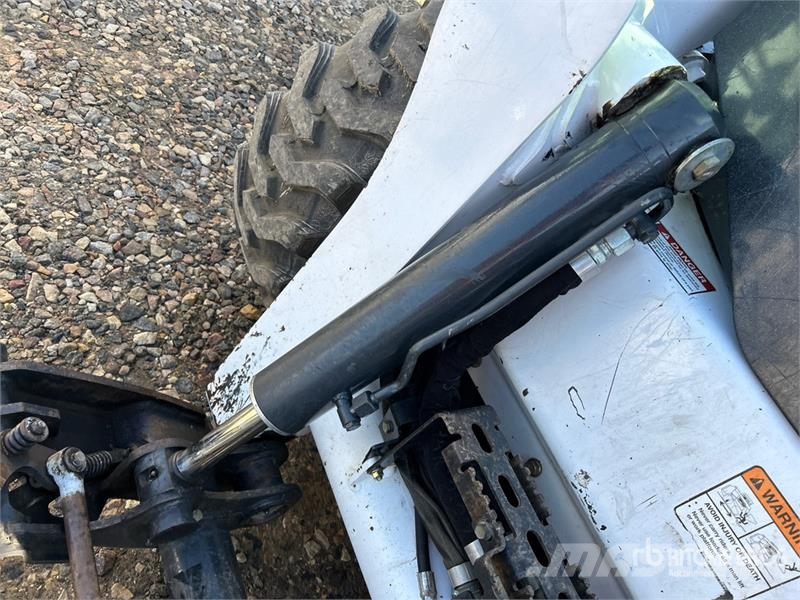 Bobcat S650 لوادر انزلاقية التوجيه