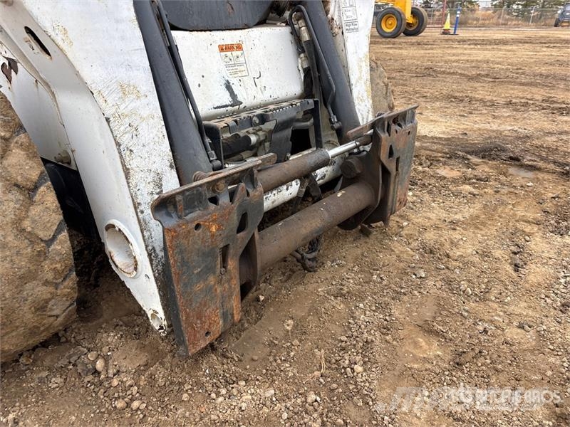 Bobcat S650 Міні-навантажувачі