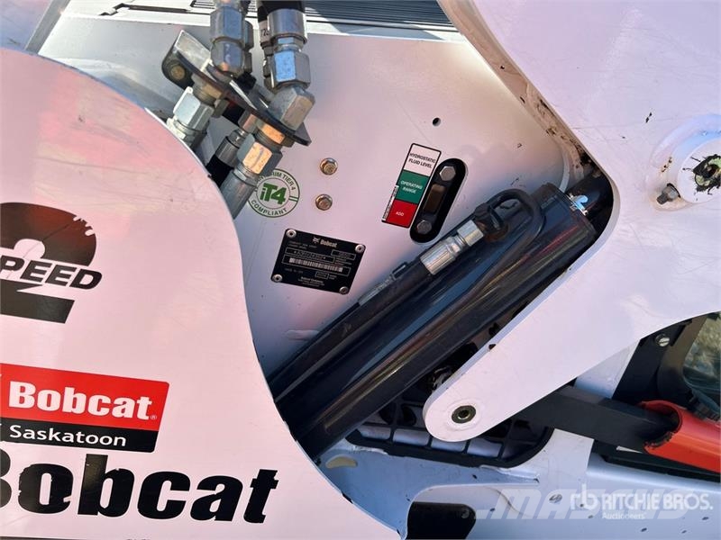 Bobcat S650 لوادر انزلاقية التوجيه