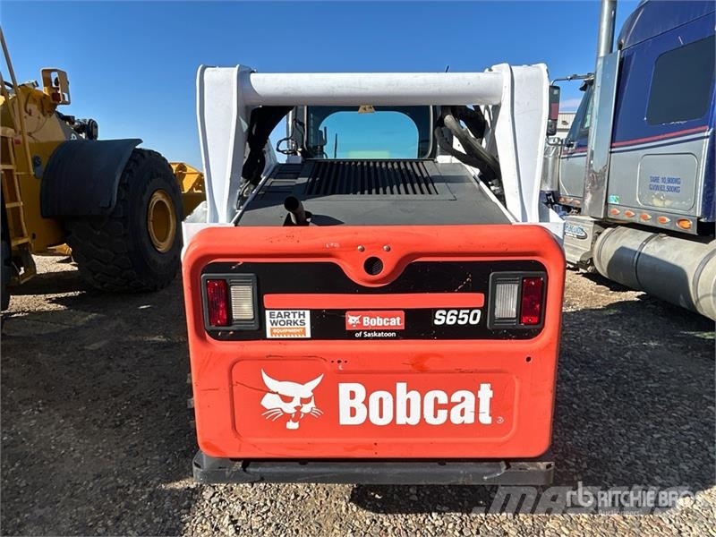 Bobcat S650 لوادر انزلاقية التوجيه