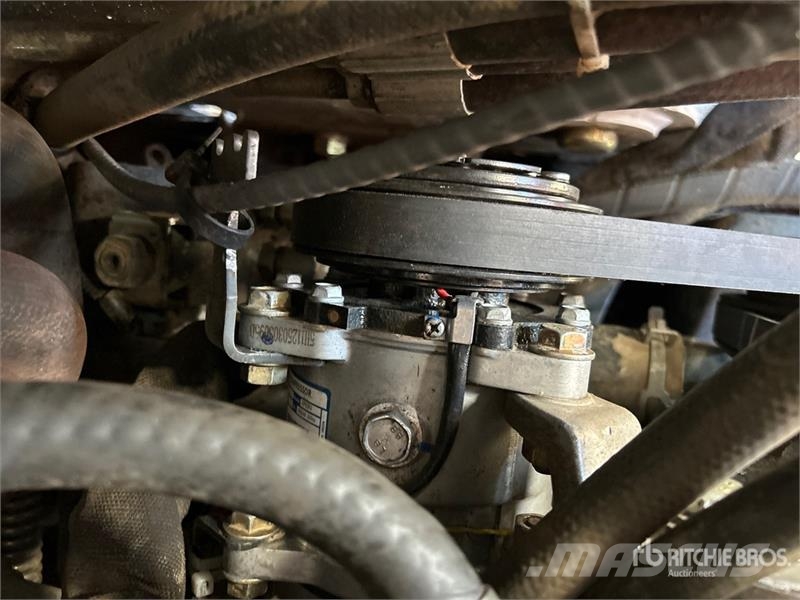 Bobcat S650 لوادر انزلاقية التوجيه