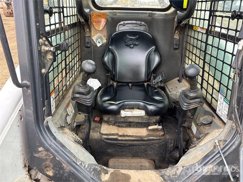 Bobcat S650 Міні-навантажувачі