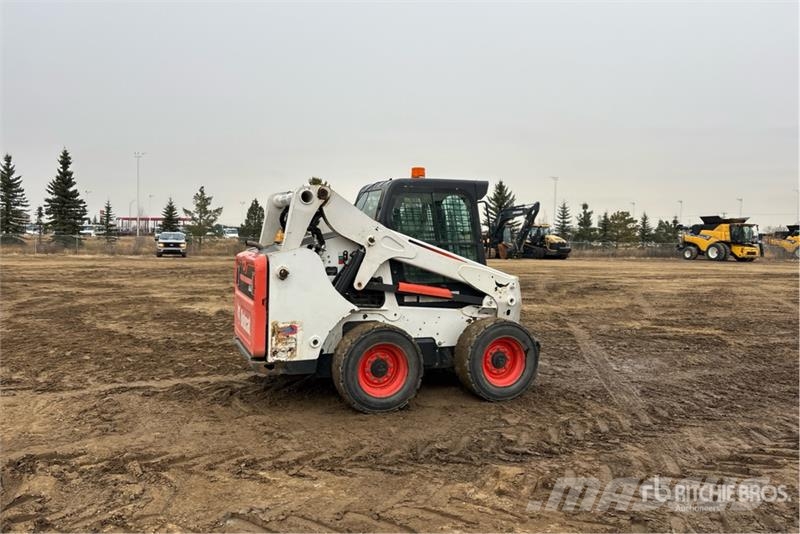 Bobcat S650 Міні-навантажувачі