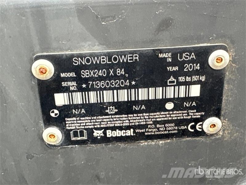 Bobcat SBX240 86 in Skid Steer Snowblower Snøfresere