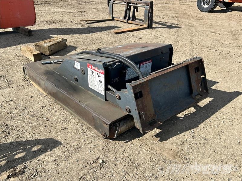 Bobcat SC4072 60 in Skid Steer Brush Cutter Tondeuses tractées