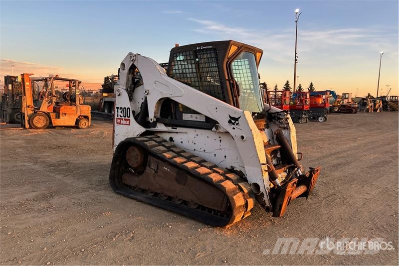 Bobcat T300 Kompaktrakodók