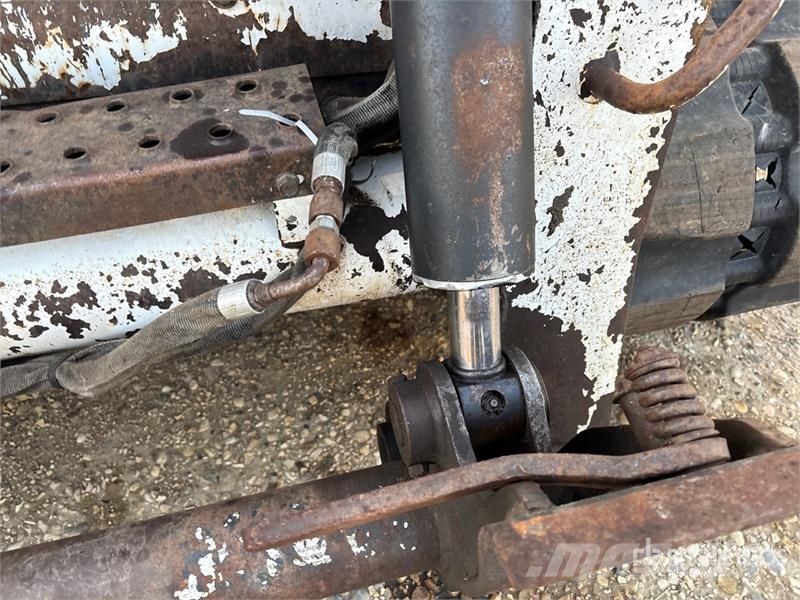 Bobcat T300 Kompaktrakodók
