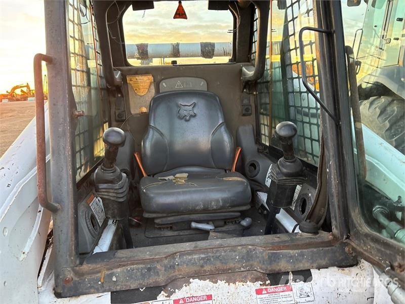 Bobcat T300 Kompaktrakodók