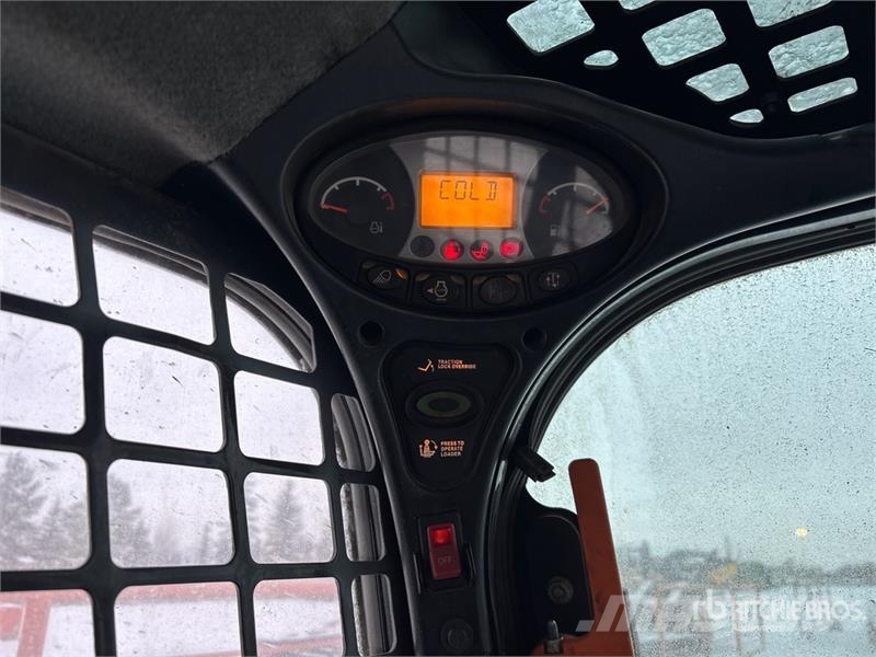 Bobcat T650 Мини-погрузчики