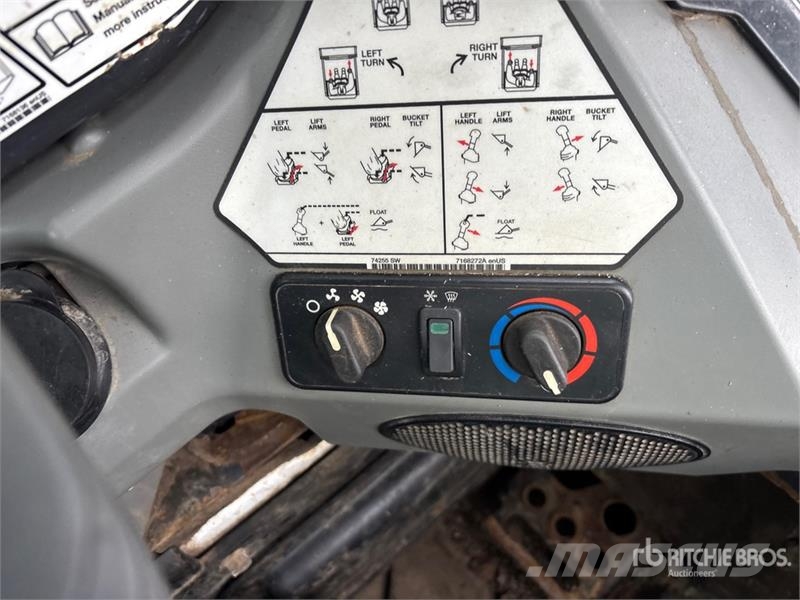 Bobcat T650 Мини-погрузчики