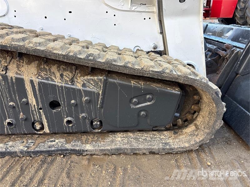Bobcat T770 لوادر انزلاقية التوجيه