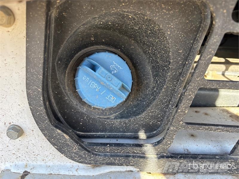 Bobcat T770 Lietoti riteņu kompaktiekrāvēji