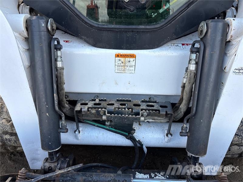 Bobcat T770 لوادر انزلاقية التوجيه
