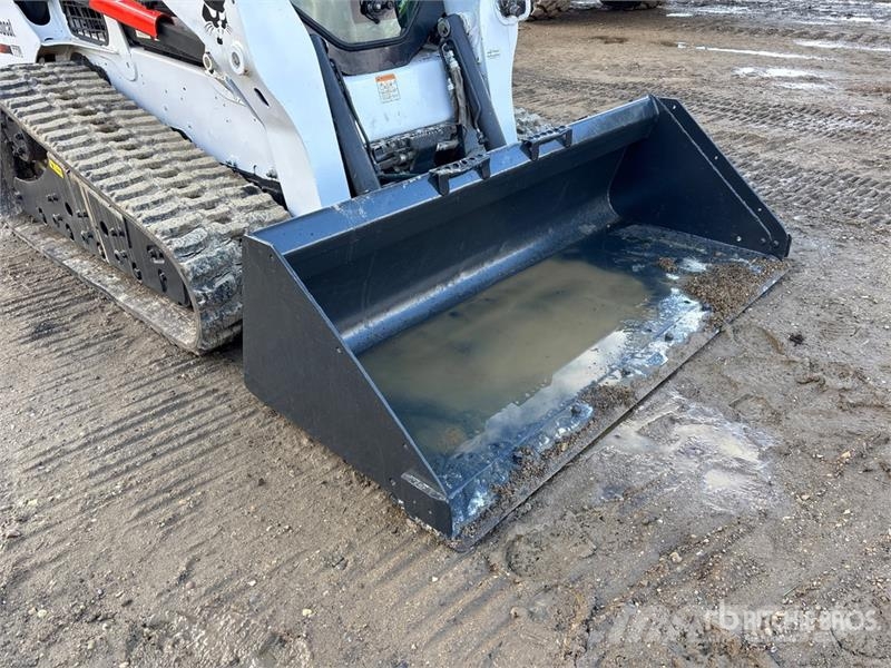 Bobcat T770 لوادر انزلاقية التوجيه