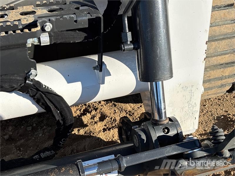 Bobcat T770 Мини-погрузчики