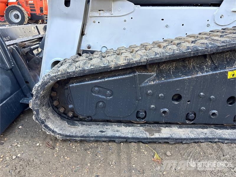 Bobcat T770 لوادر انزلاقية التوجيه