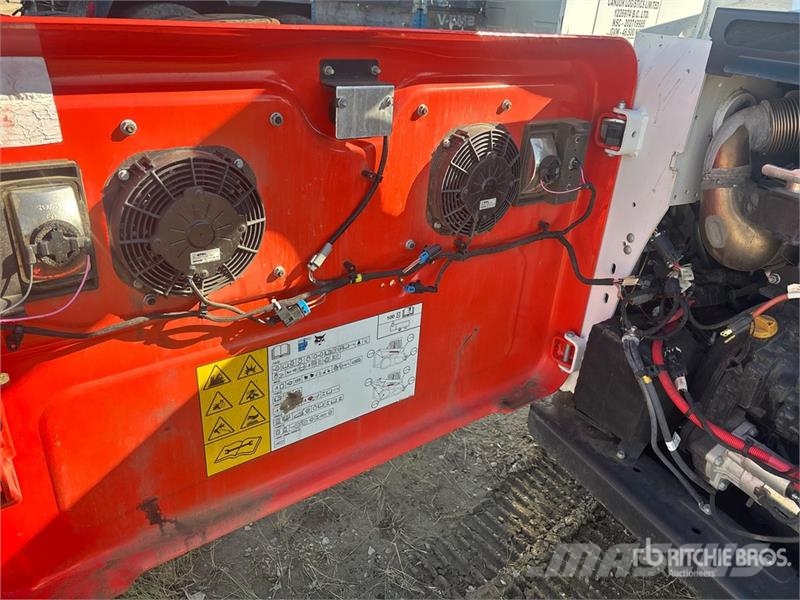 Bobcat T770 Мини-погрузчики