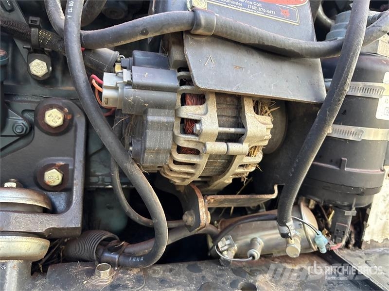 Bobcat T770 لوادر انزلاقية التوجيه