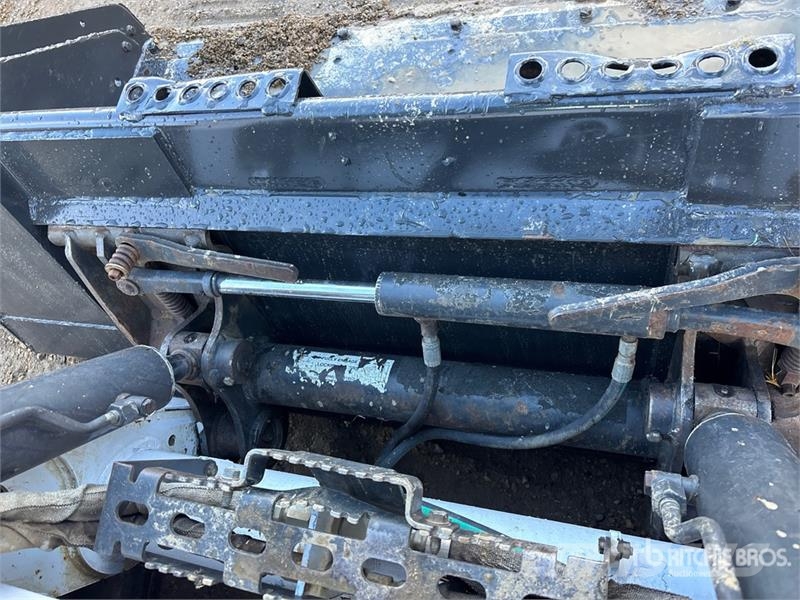 Bobcat T770 لوادر انزلاقية التوجيه