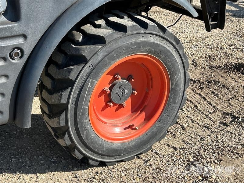 Bobcat Toolcat 5600 4x4 Utility Vehicle ماكينات منفعة عامة