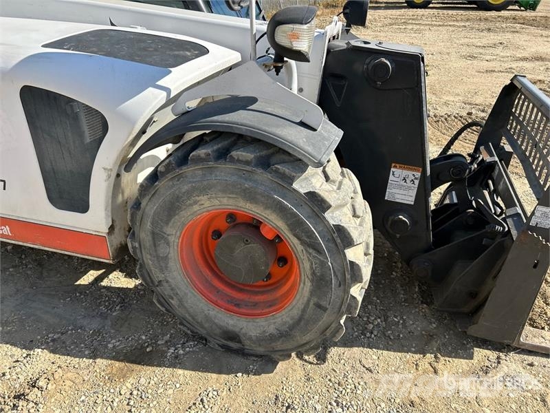 Bobcat V417 Teleskoplader
