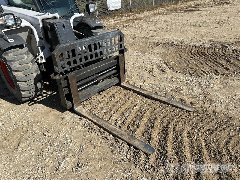 Bobcat V417 Teleskoplader
