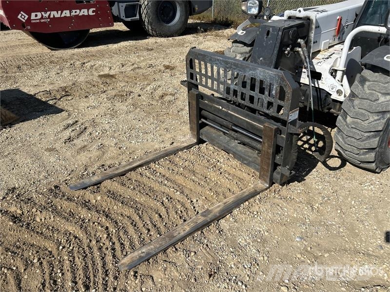 Bobcat V417 Teleskoplader