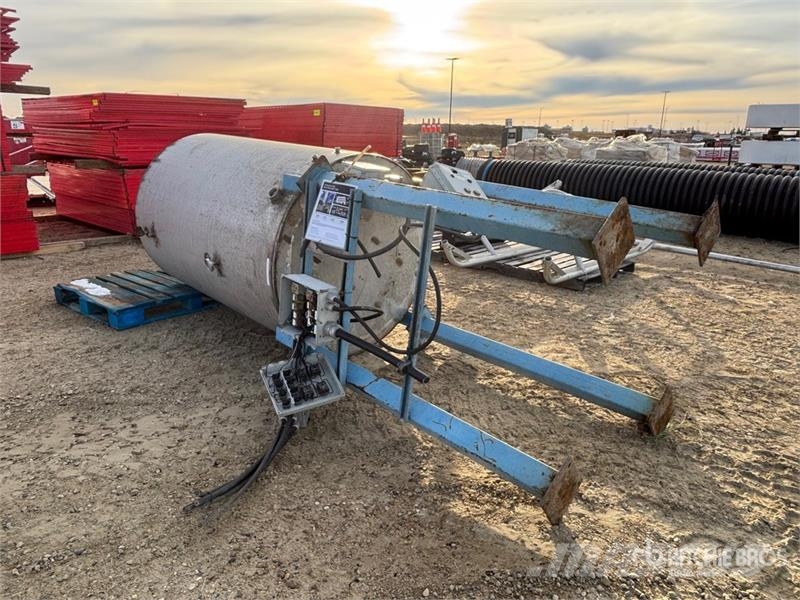 Boiler System Heat Recovery Tank 564 Gallon Stainl ماكينات زراعية - غير ذلك