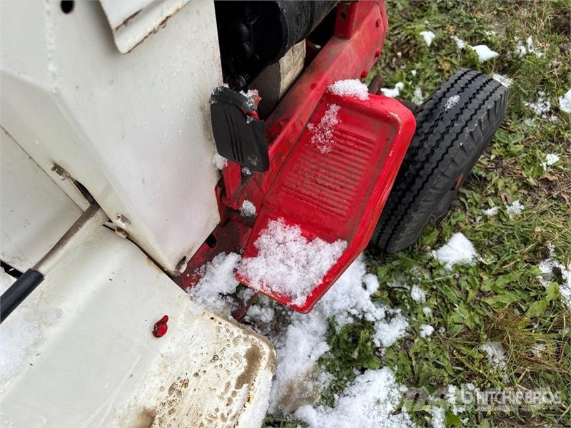 Bolens 2WD Utility Tractor Compact tractors
