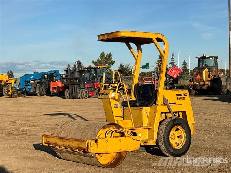 Bomag BW122D Smooth Drum Compactor Single drum rollers
