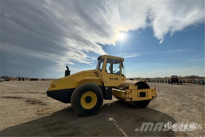 Bomag BW213DH-40 Smooth Drum Compactor Vienvalča grunts veltņi