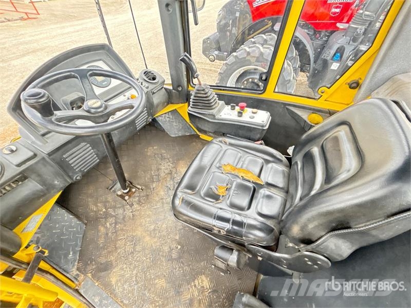 Bomag BW213DH-40 Smooth Drum Compactor Vienvalča grunts veltņi