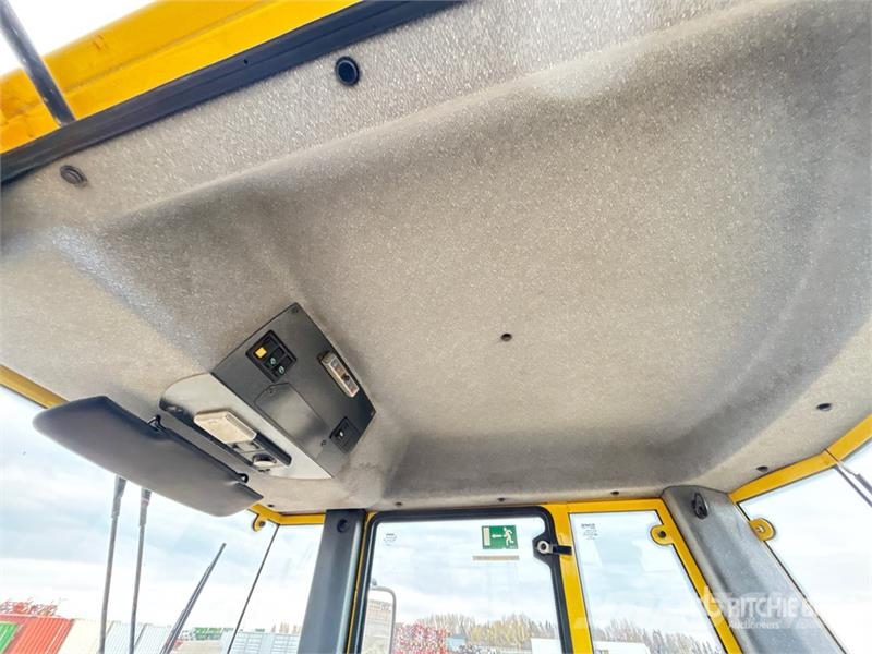 Bomag BW213DH-40 Smooth Drum Compactor Vienvalča grunts veltņi