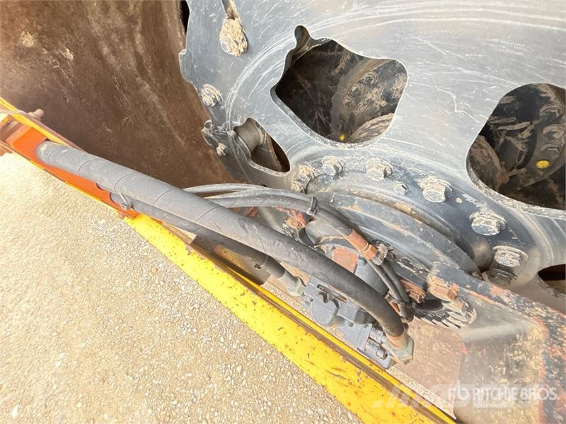 Bomag BW213DH-40 Smooth Drum Compactor Vienvalča grunts veltņi