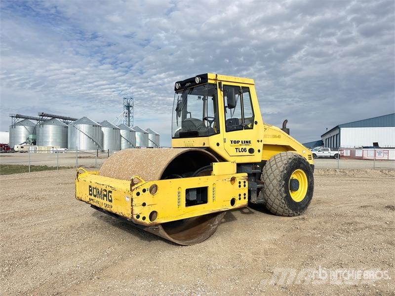 Bomag BW213DH-40 Smooth Drum Compactor Vienvalča grunts veltņi