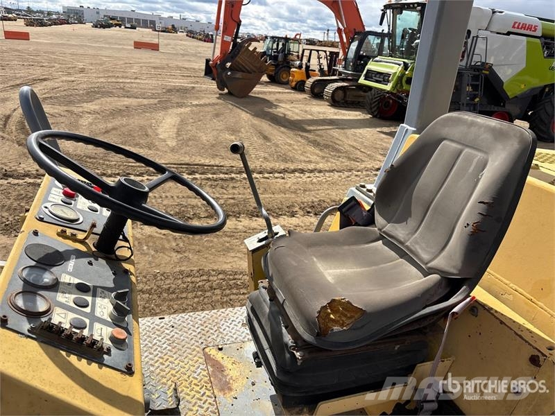 Bomag BW213PDB-2 Padfoot Drum Compactor Rulli monotamburo