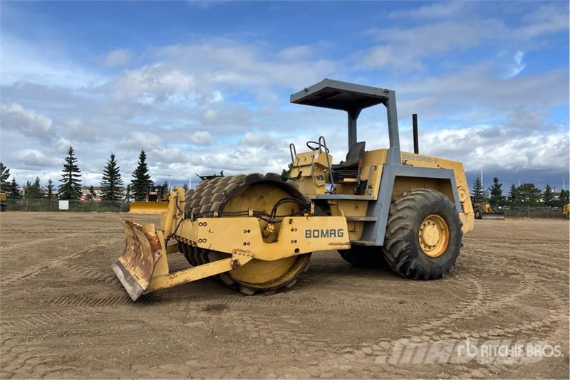 Bomag BW213PDB-2 Padfoot Drum Compactor Rulli monotamburo