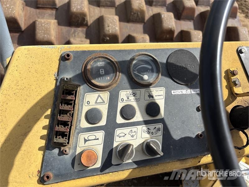 Bomag BW213PDB-2 Padfoot Drum Compactor Rulli monotamburo