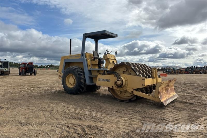 Bomag BW213PDB-2 Padfoot Drum Compactor Rulli monotamburo