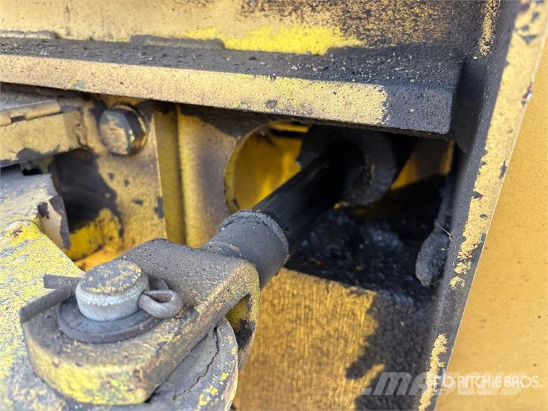 Bomag BW213PDB-2 Padfoot Drum Compactor Rulli monotamburo