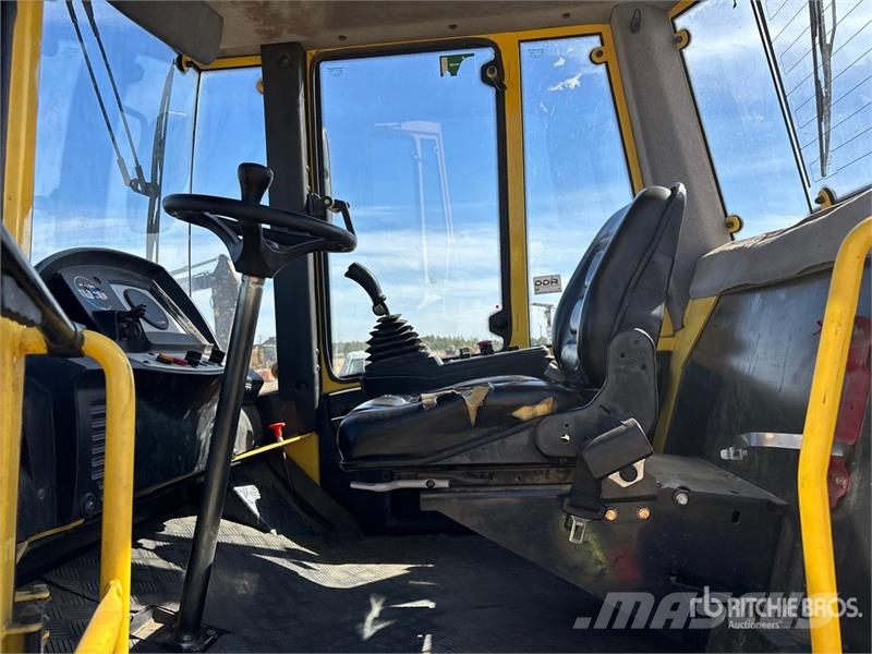Bomag BW213PDH-40 Padfoot Drum Compactor (Inoperable) Vieno būgno volai
