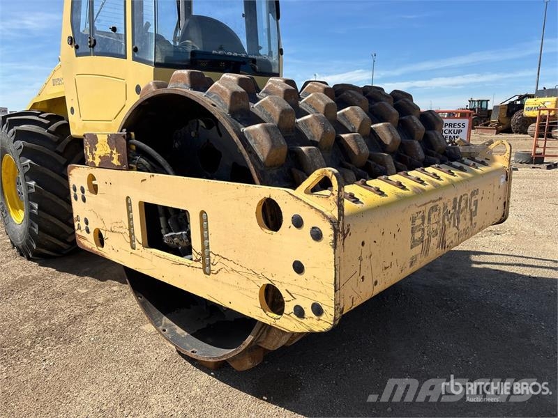 Bomag BW213PDH-40 Padfoot Drum Compactor (Inoperable) Vieno būgno volai