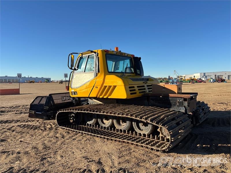 Bombardier BR2000 Snowcat Sniega traktori
