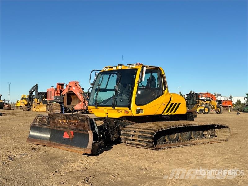 Bombardier BR2000 Snowcat Sniega traktori
