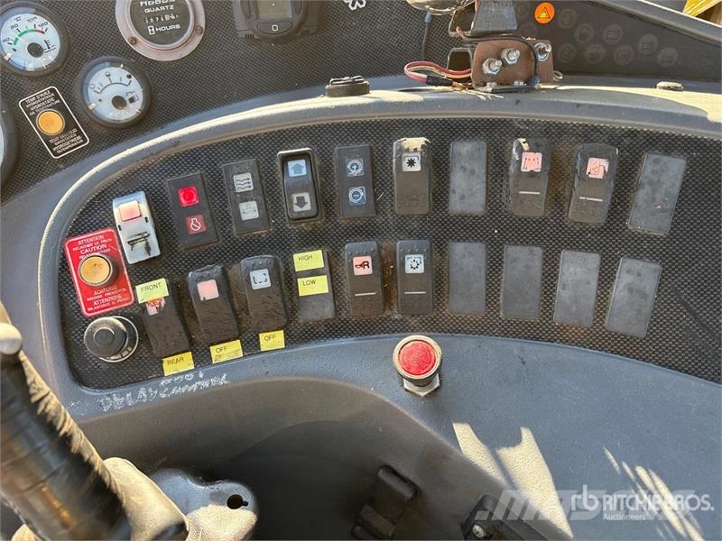 Bombardier BR2000 Snowcat Sniega traktori