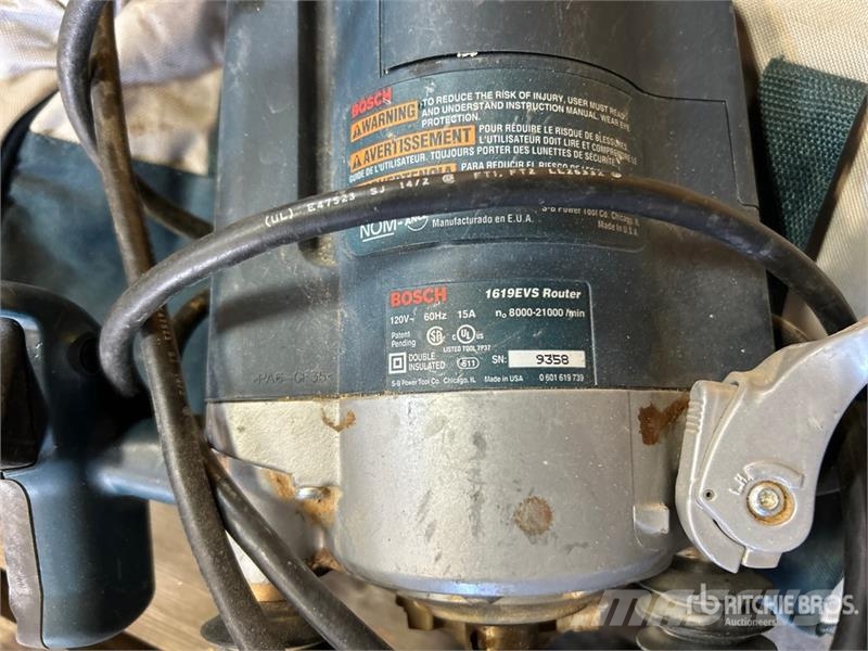 Bosch 1619EVS Corded Router مكونات أخرى