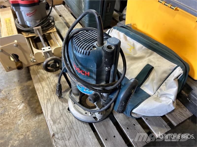 Bosch 1619EVS Corded Router مكونات أخرى
